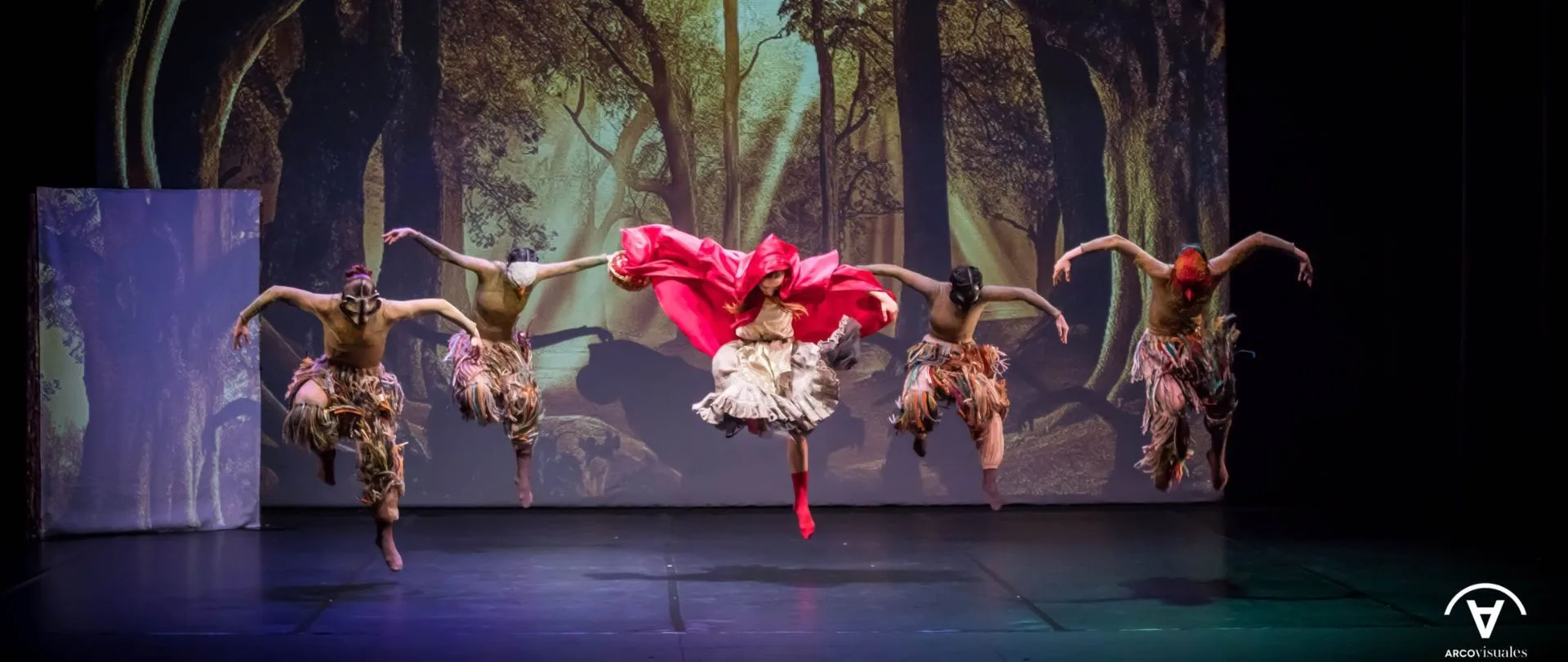 CARMENCITA Y EL LOBO