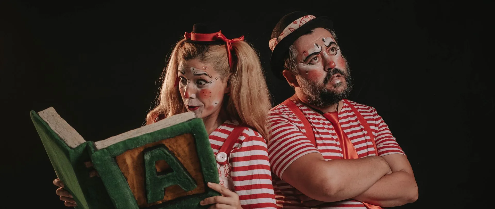 EL GRAN LIBRO MÁGICO